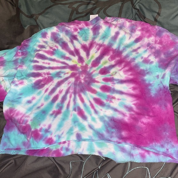 Cropped tie-dye shirt - Picture 2 of 3